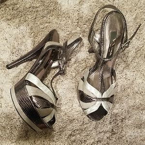 Nina platform heels
